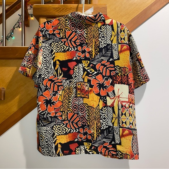 Tradition Vintage Tropical Hawaiian Button Down Shirt - Picture 2 of 11